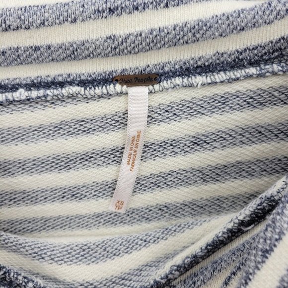Free People Sweater Womens XS Blue Ivory Stripe Cowl Neck Cropped Pullover Boho - Picture 3 of 7